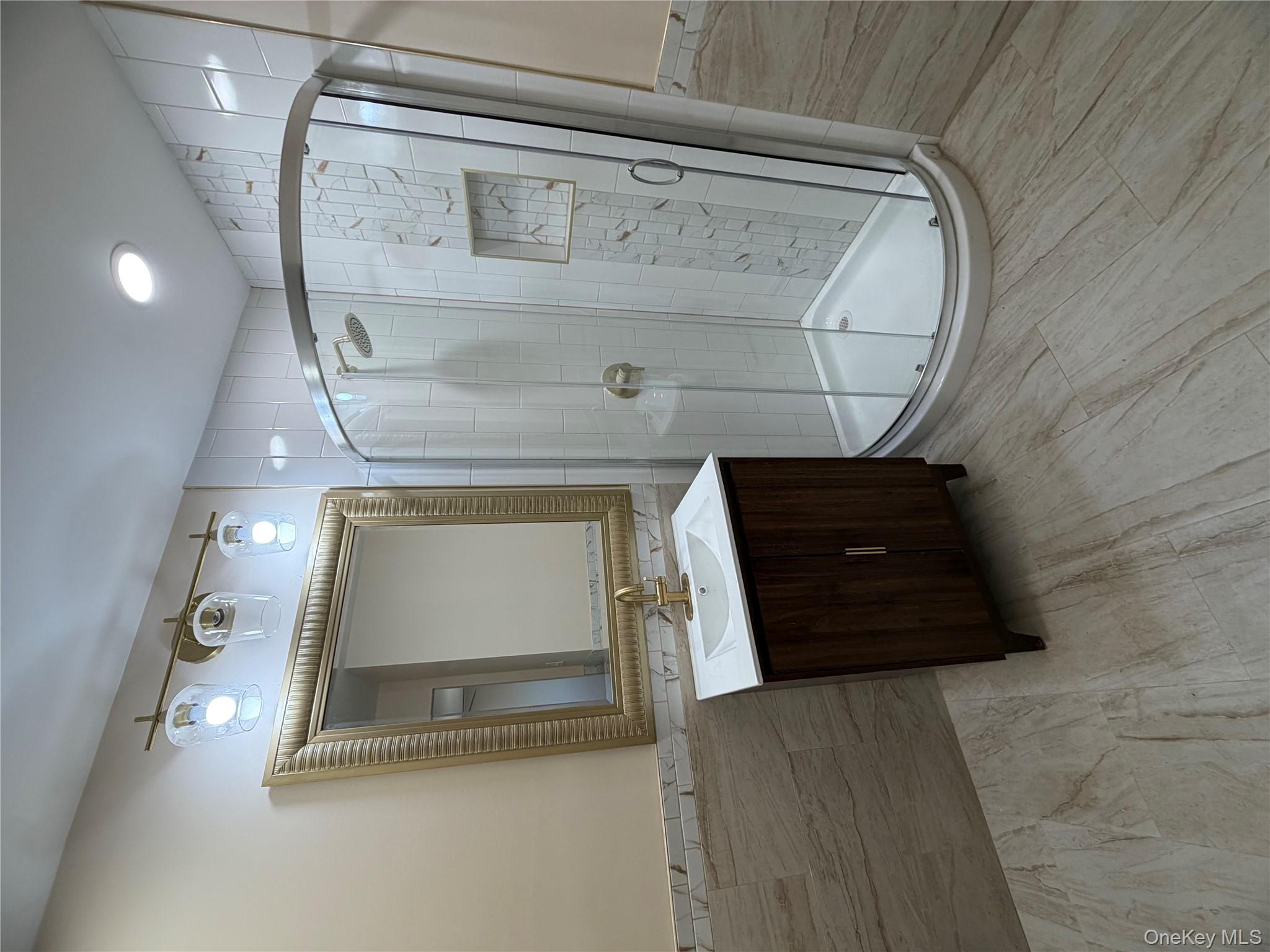 #5 photo, 7 Pomper Drive, サフォーク郡 East Northport , NY 11731