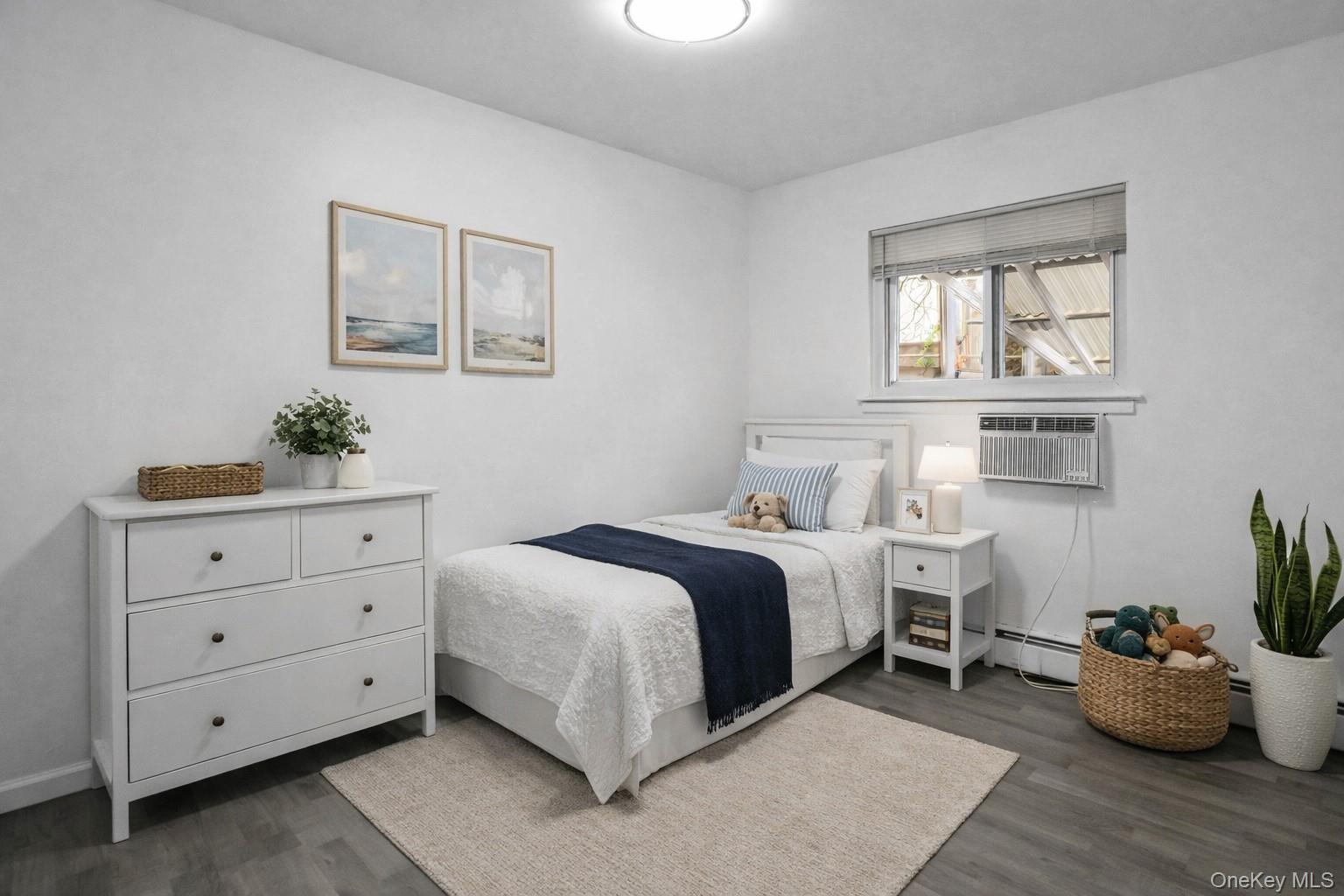 #10 photo, 11 Broadway, 東長島 Ronkonkoma , NY 11779