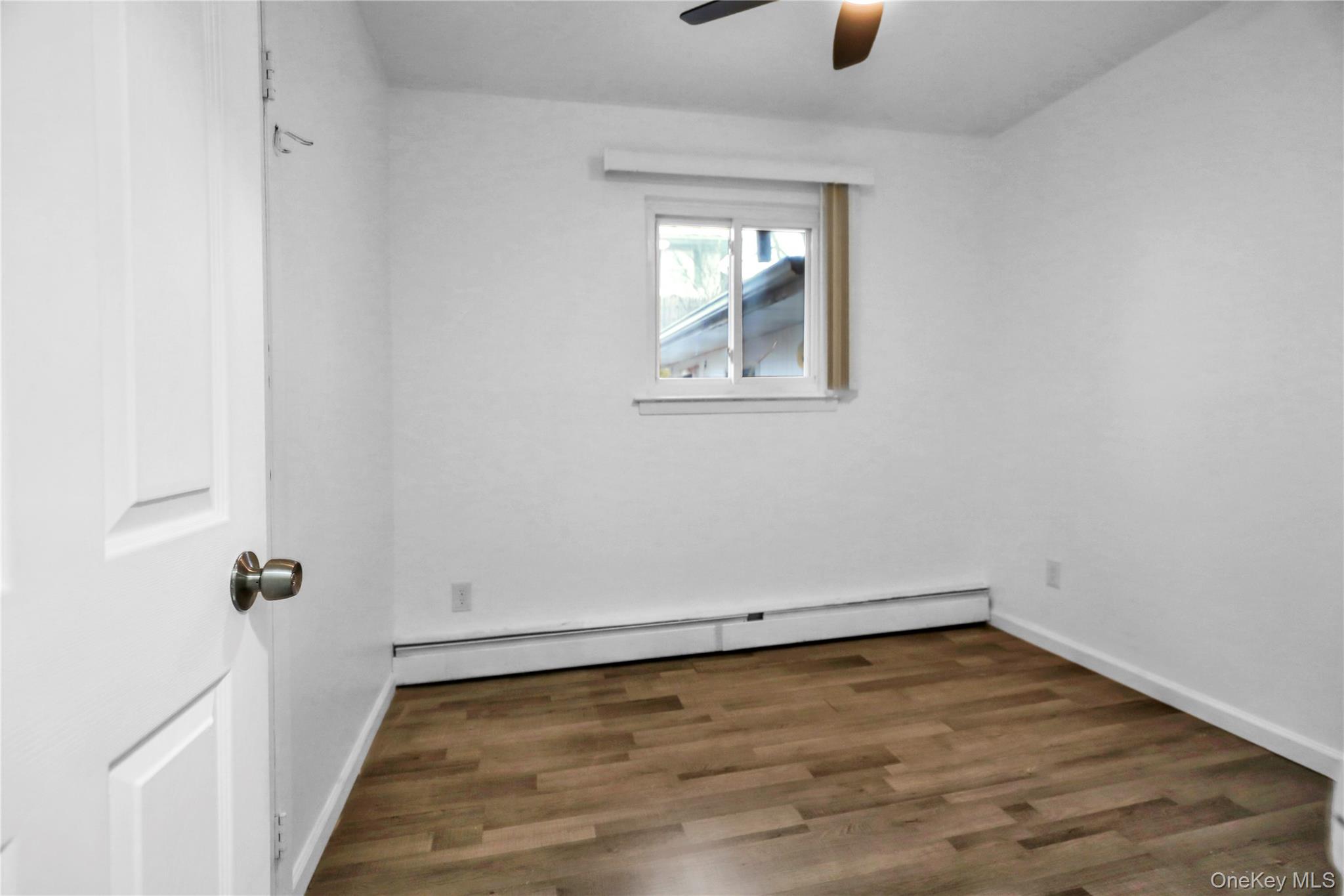 #13 photo, 11 Broadway, 東長島 Ronkonkoma , NY 11779