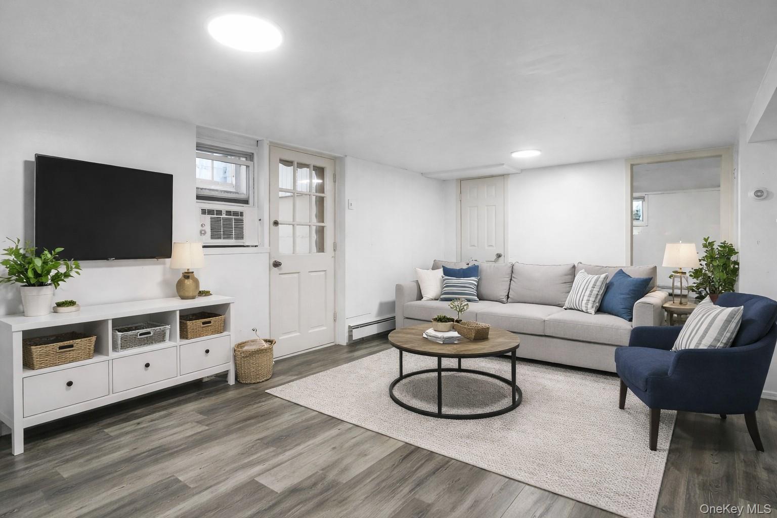 #15 photo, 11 Broadway, سوفولك Ronkonkoma , NY 11779