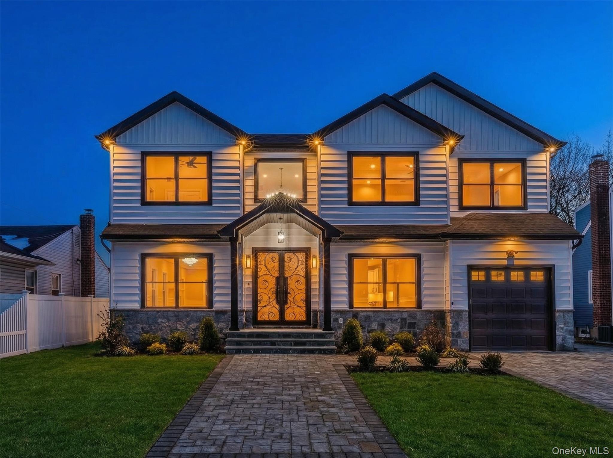 #1 photo, 3860 Hudson Avenue, 長島 Seaford , NY 11783