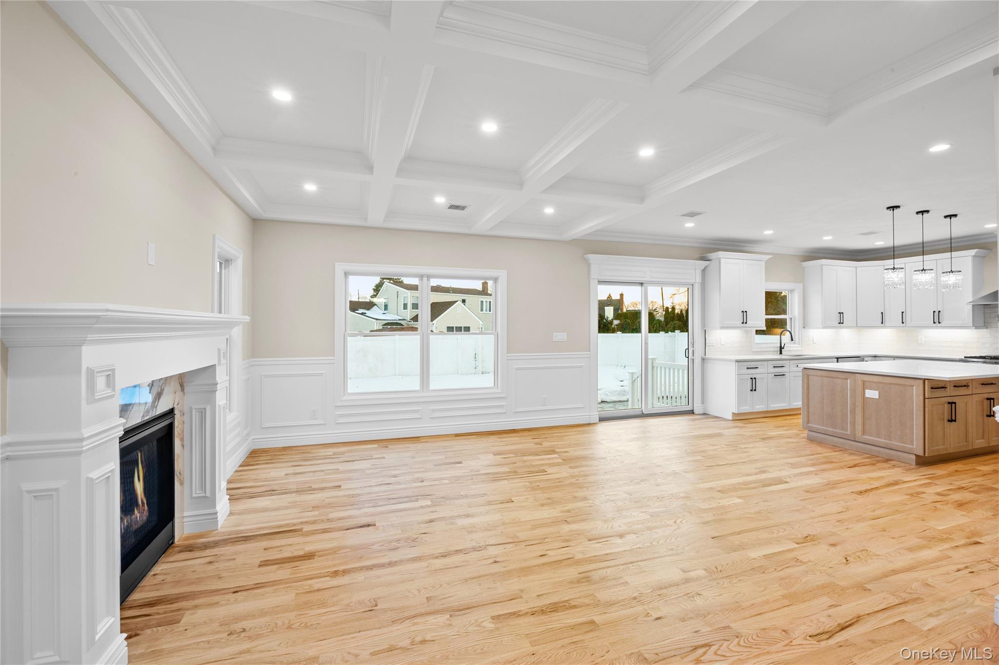 #16 photo, 3860 Hudson Avenue, 長島 Seaford , NY 11783