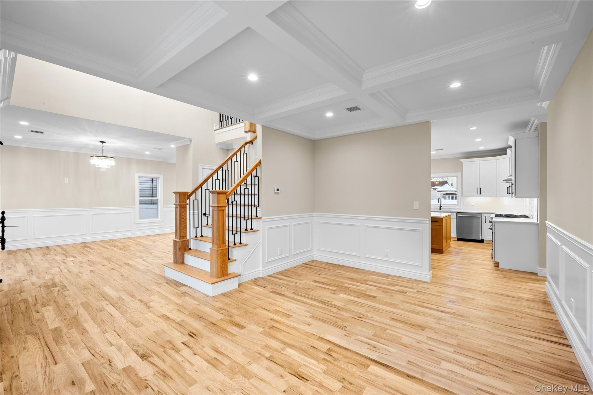 #4 photo, 3860 Hudson Avenue, 長島 Seaford , NY 11783