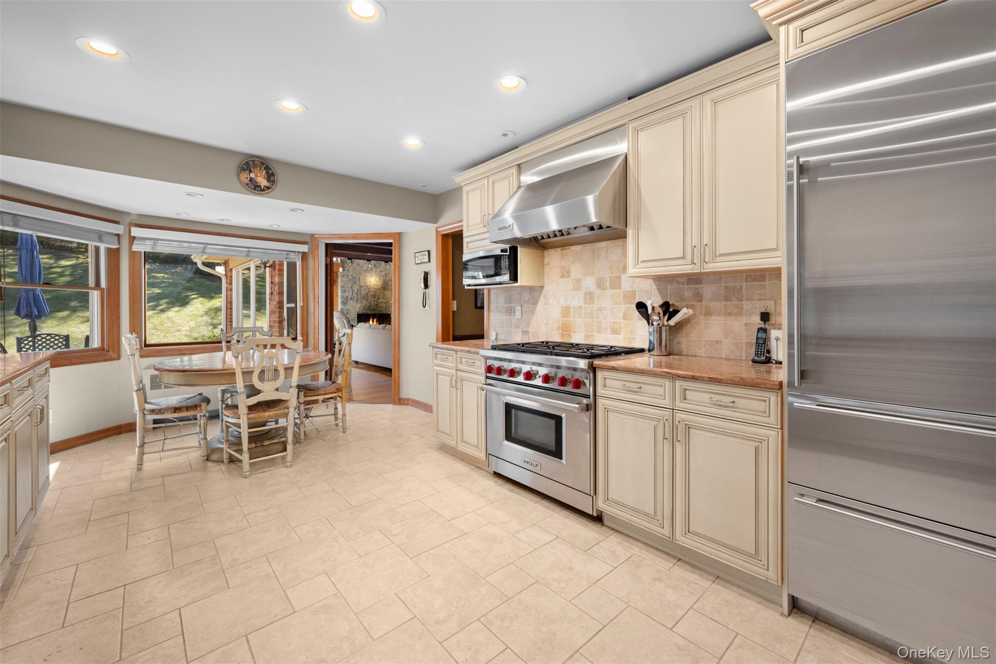 #10 photo, 22 Ravine Road, Great Neck , NY 11023