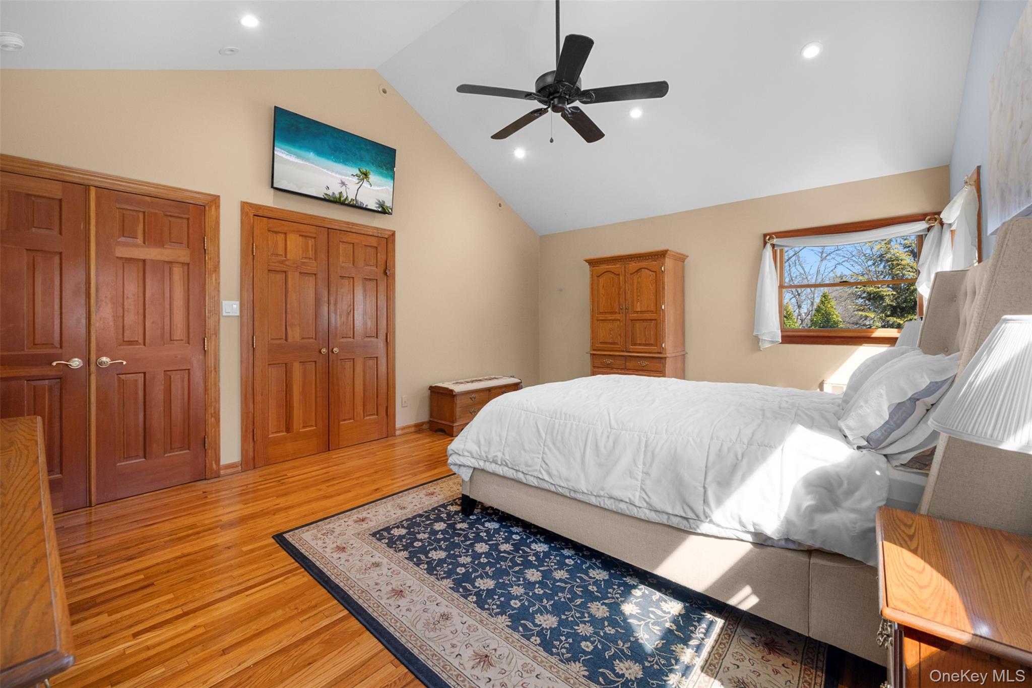 #18 photo, 22 Ravine Road, Great Neck , NY 11023