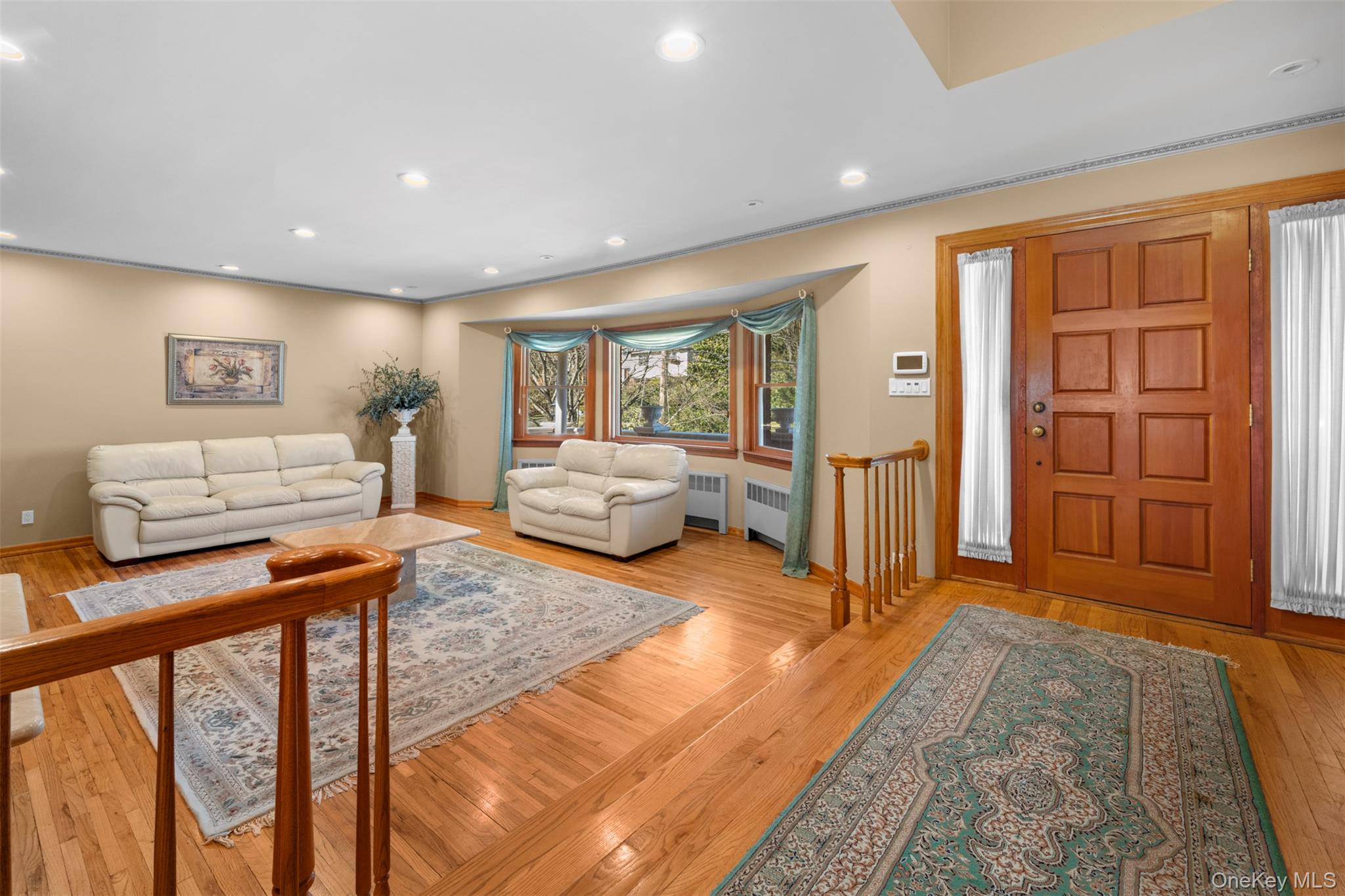 #5 photo, 22 Ravine Road, Great Neck , NY 11023