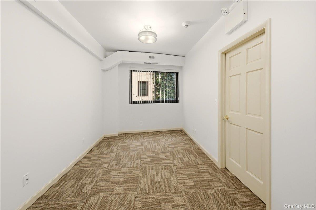 #7 photo, 2005 Palmer Avenue, Larchmont , NY 10538