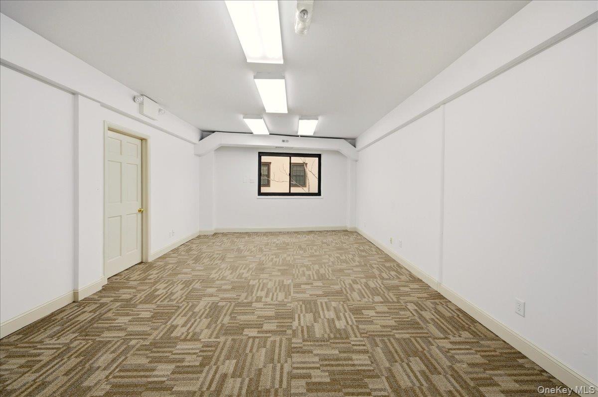 #8 photo, 2005 Palmer Avenue, Larchmont , NY 10538