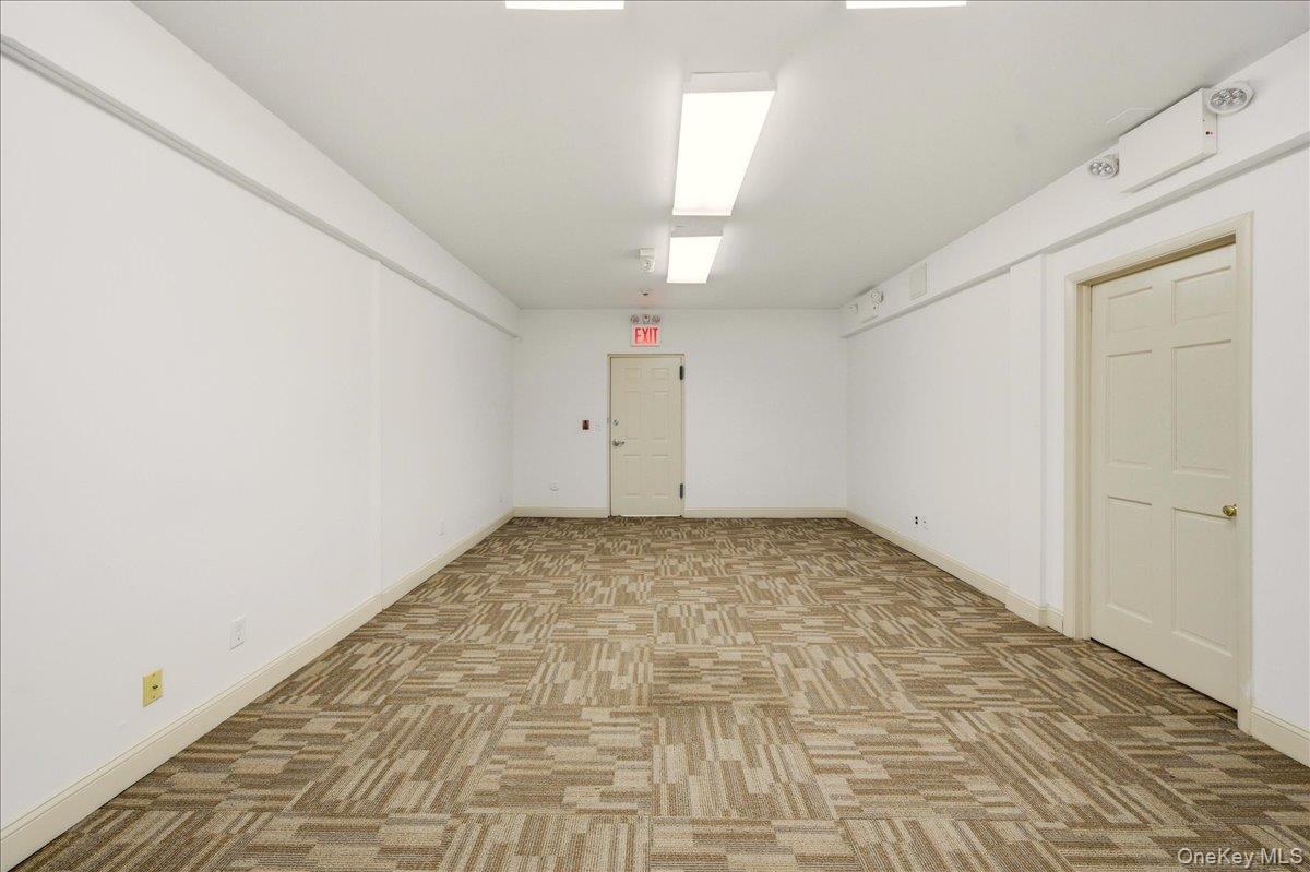 #9 photo, 2005 Palmer Avenue, Larchmont , NY 10538