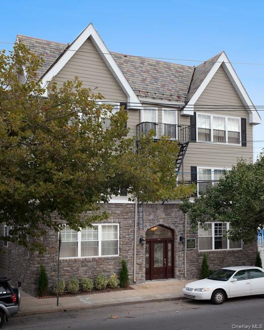 #1 photo, 1240 W Broadway, Hewlett , NY 11557