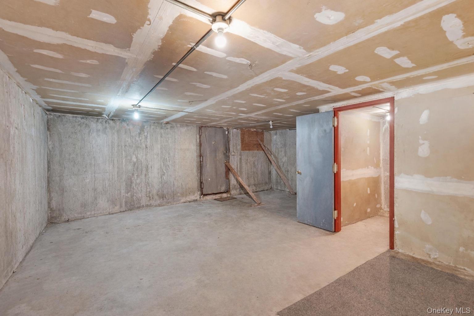 #14 photo, 2524 West Street, Brooklyn , NY 11223