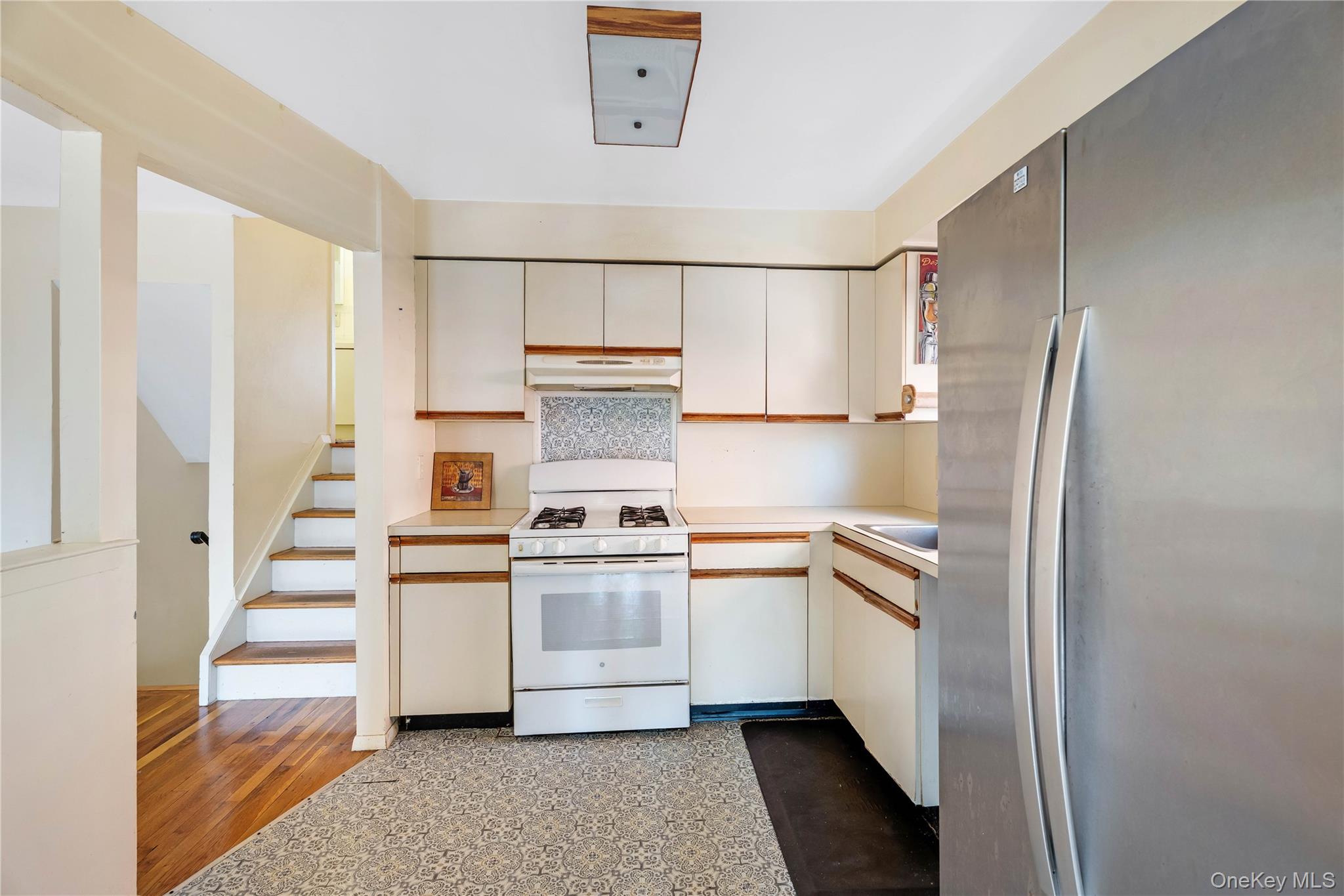 #5 photo, 2524 West Street, Brooklyn , NY 11223