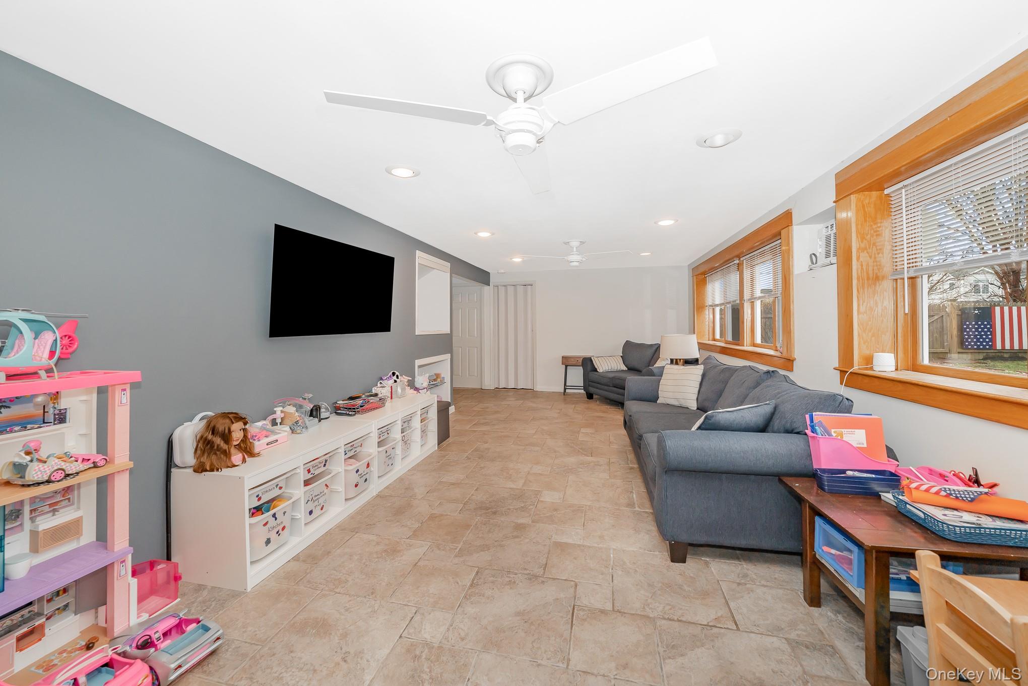 #19 photo, 48 Butler Street, 롱 아일랜드 West Islip , NY 11795