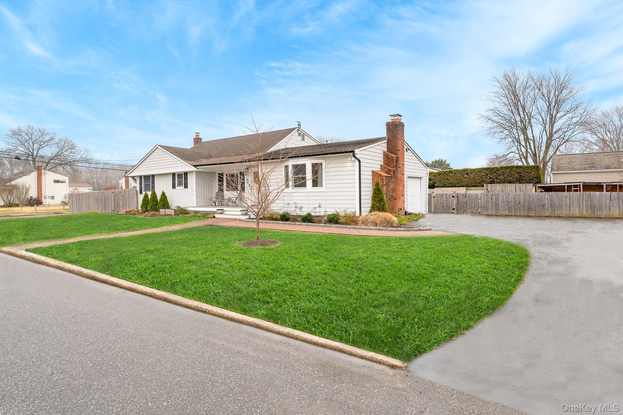 #2 photo, 48 Butler Street, 롱 아일랜드 West Islip , NY 11795