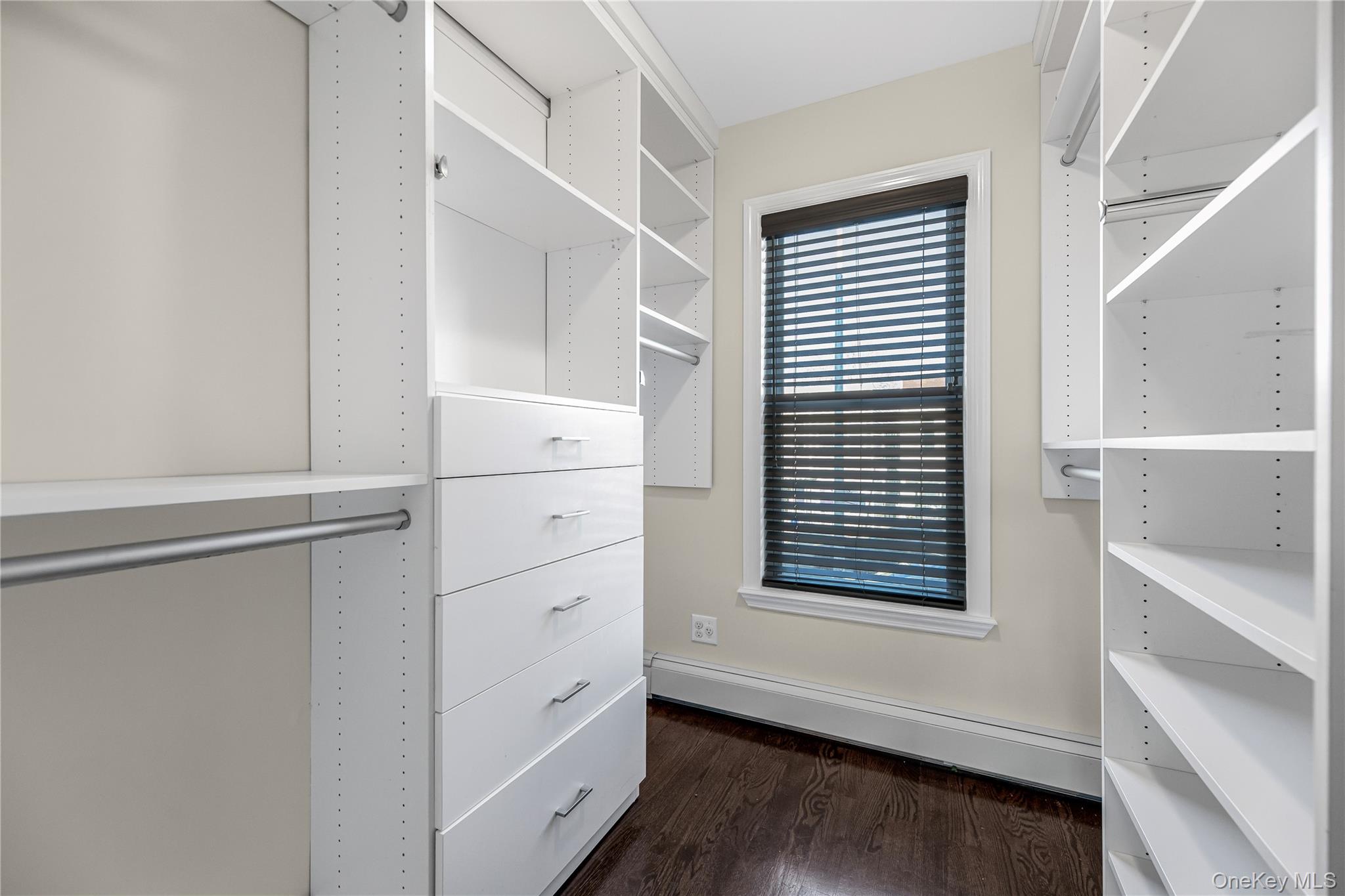 #12 photo, 1837 Wallace Avenue, 布朗士 Bronx , NY 10462