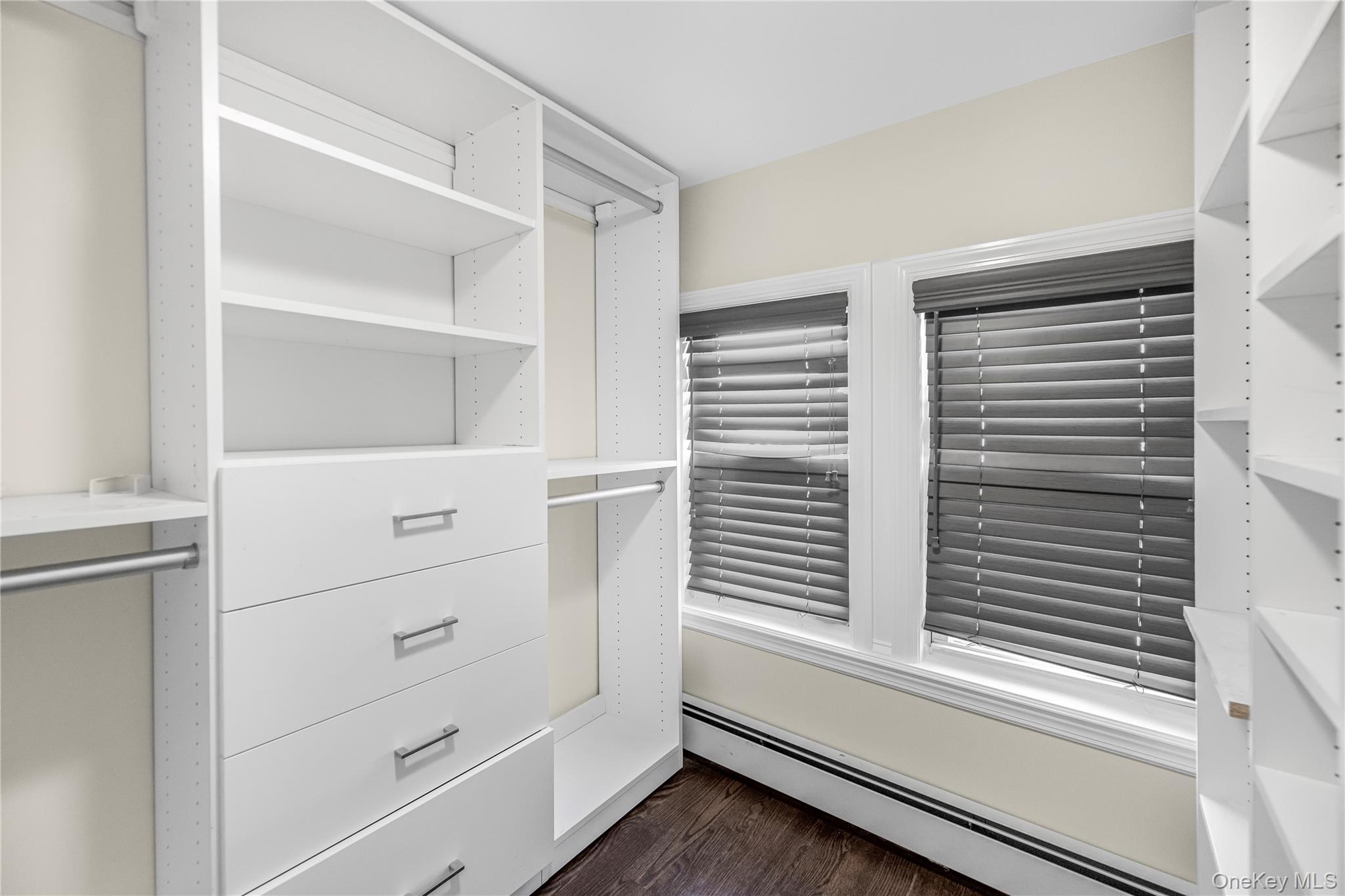 #14 photo, 1837 Wallace Avenue, 布朗士 Bronx , NY 10462