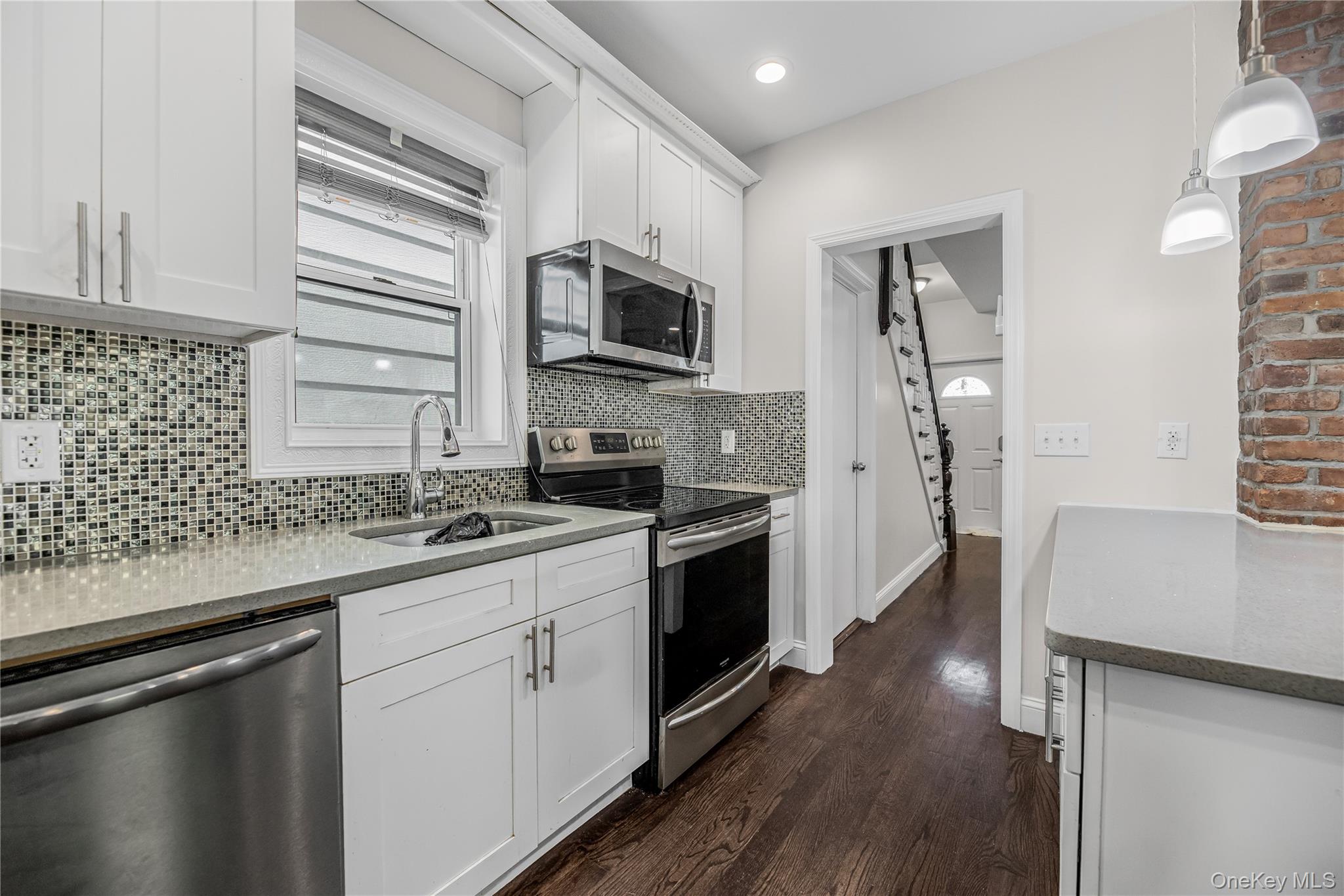 #5 photo, 1837 Wallace Avenue, 布朗士 Bronx , NY 10462