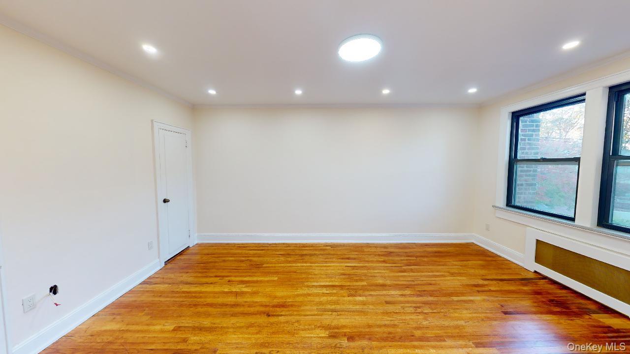 #13 photo, 90-09 68th Avenue, कुईंस Forest Hills , NY 11375