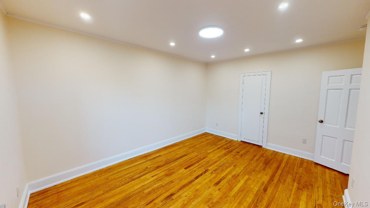 #17 photo, 90-09 68th Avenue, कुईंस Forest Hills , NY 11375