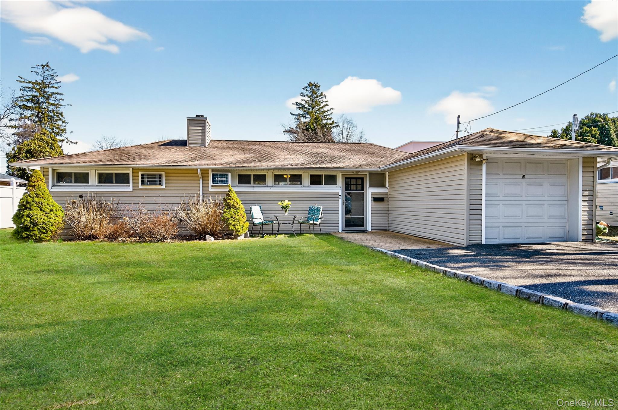 #1 photo, 6 Wellington Road, Greenvale , NY 11548