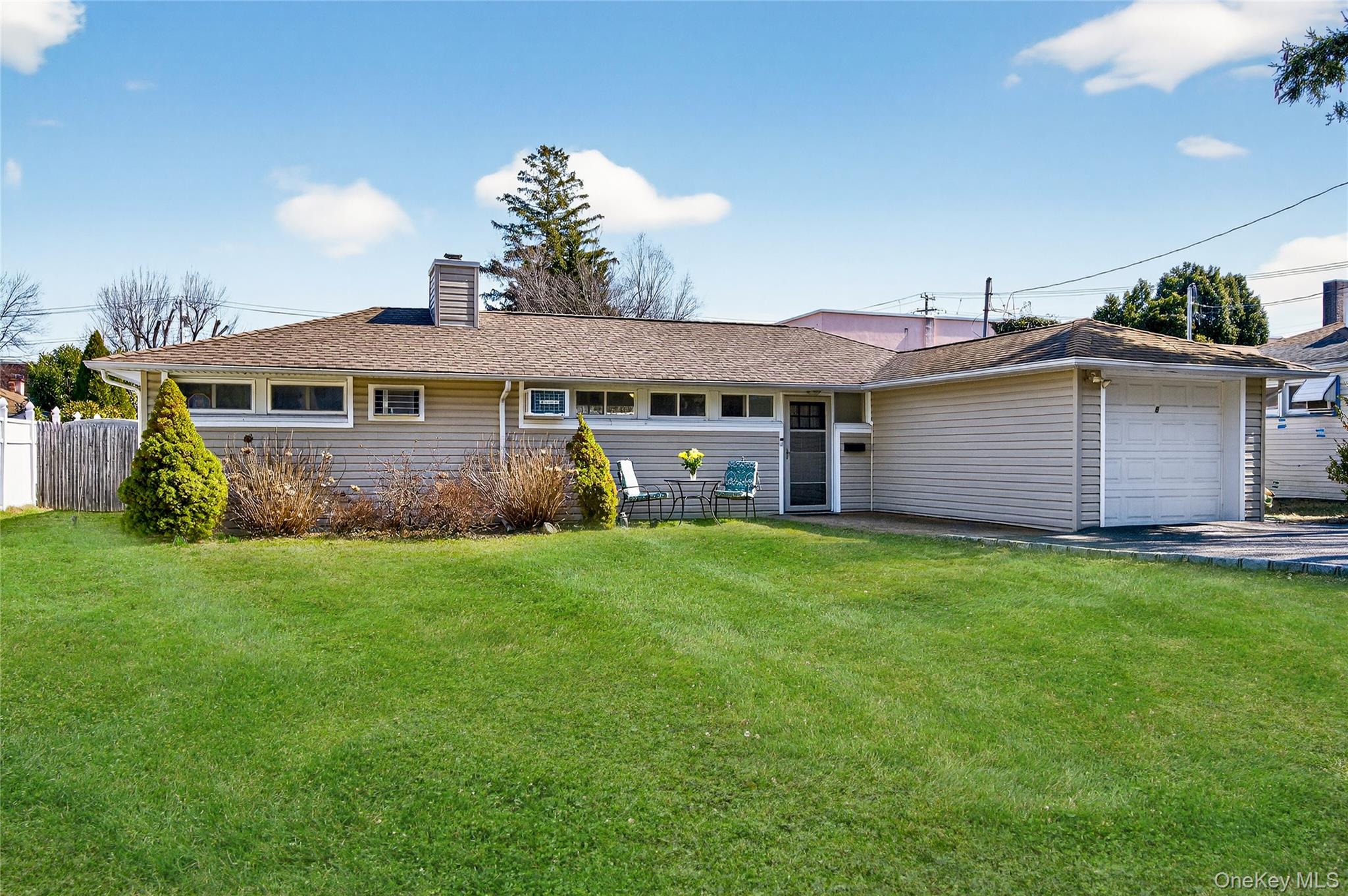 #2 photo, 6 Wellington Road, Greenvale , NY 11548