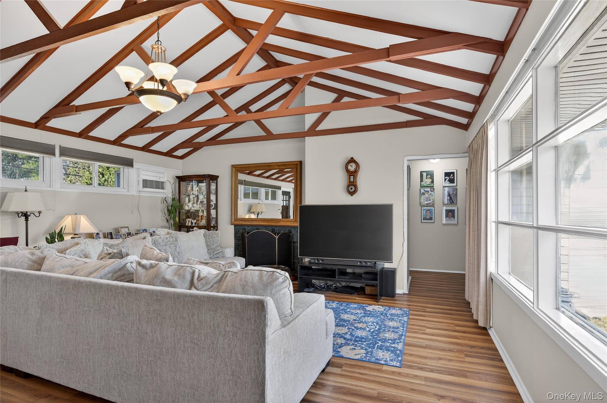 #5 photo, 6 Wellington Road, Greenvale , NY 11548