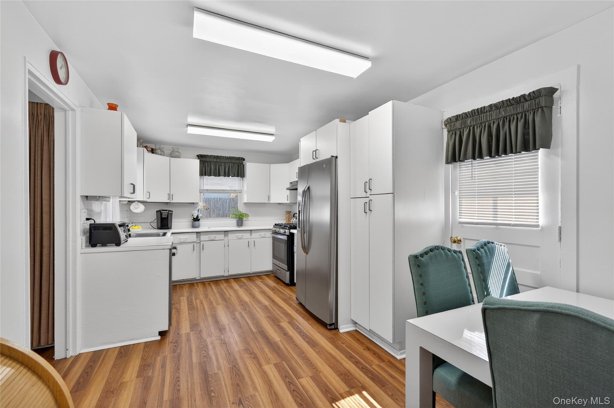 #8 photo, 6 Wellington Road, Greenvale , NY 11548