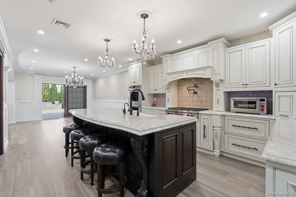 #12 photo, 160-14 83rd Street, कुईंस Howard Beach , NY 11414