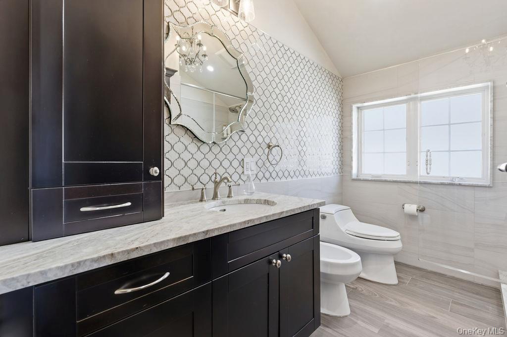 #14 photo, 160-14 83rd Street, कुईंस Howard Beach , NY 11414