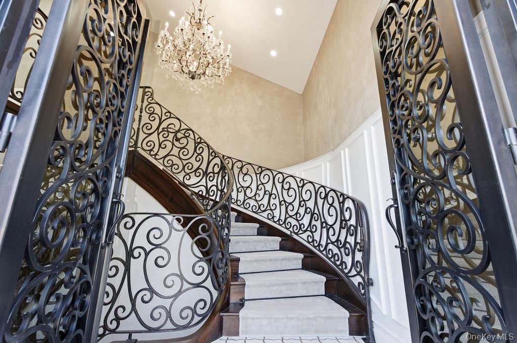 #4 photo, 160-14 83rd Street, कुईंस Howard Beach , NY 11414