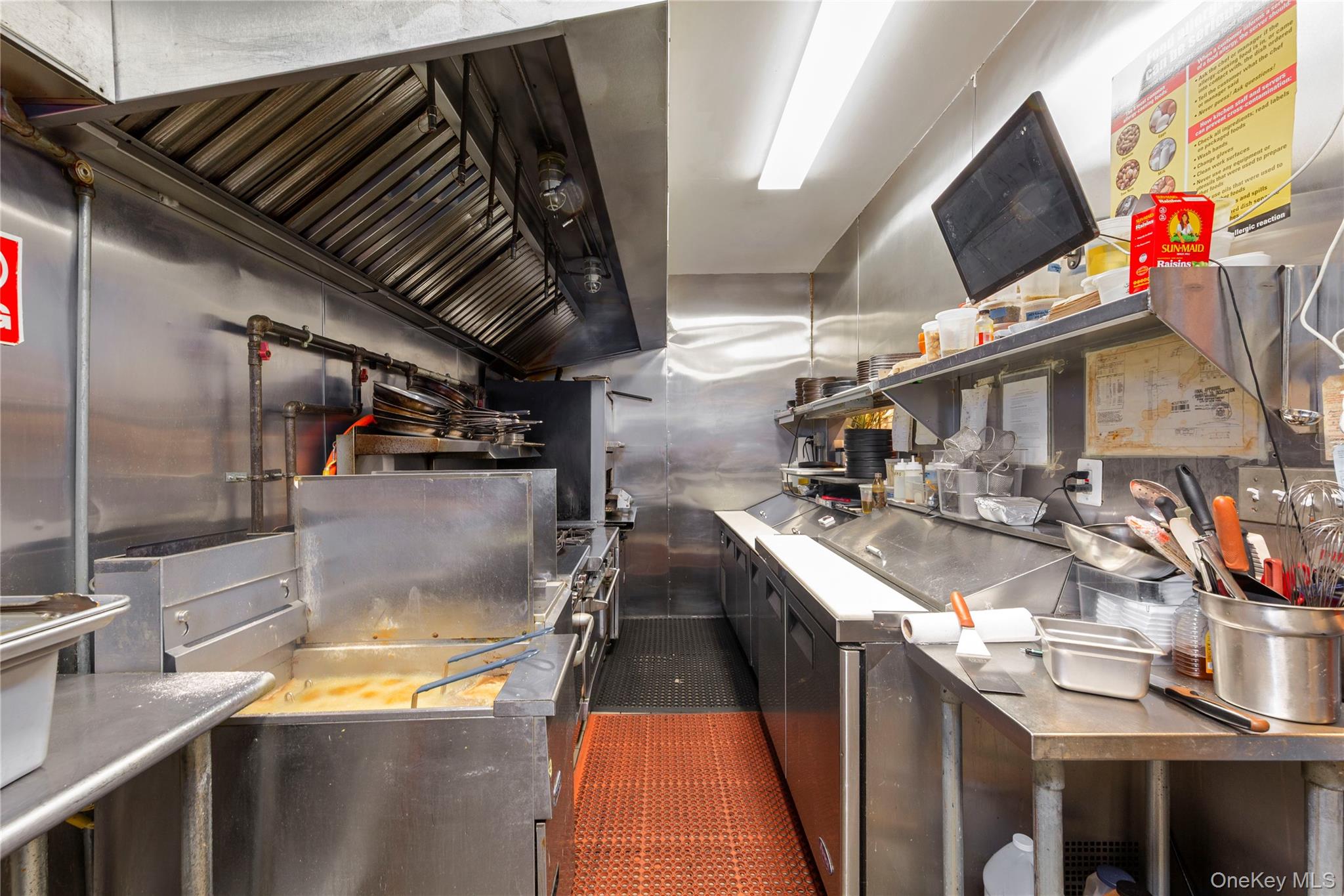 #18 photo, 4304 34th Avenue, كوينز Astoria , NY 11101