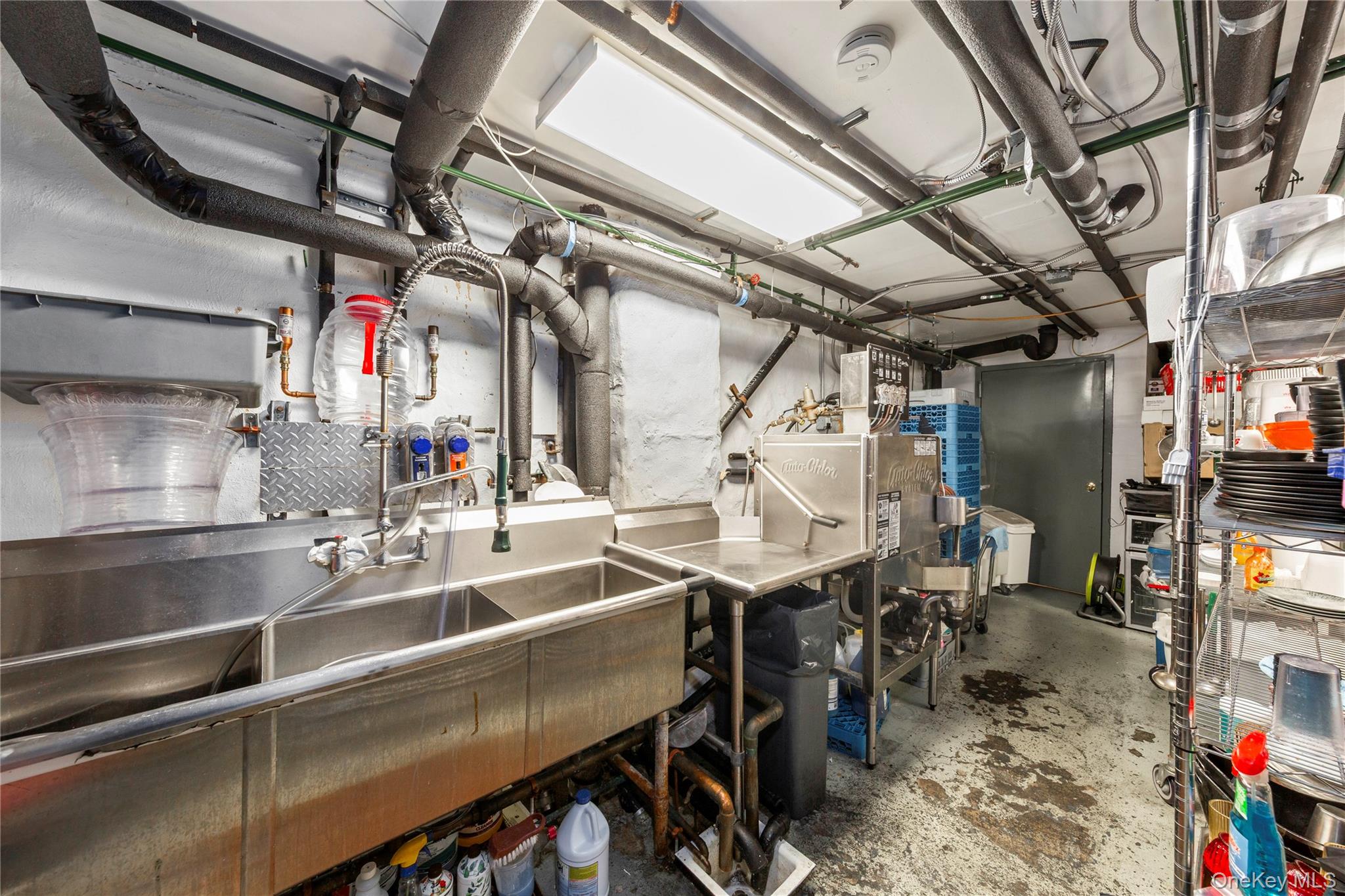 #19 photo, 4304 34th Avenue, كوينز Astoria , NY 11101