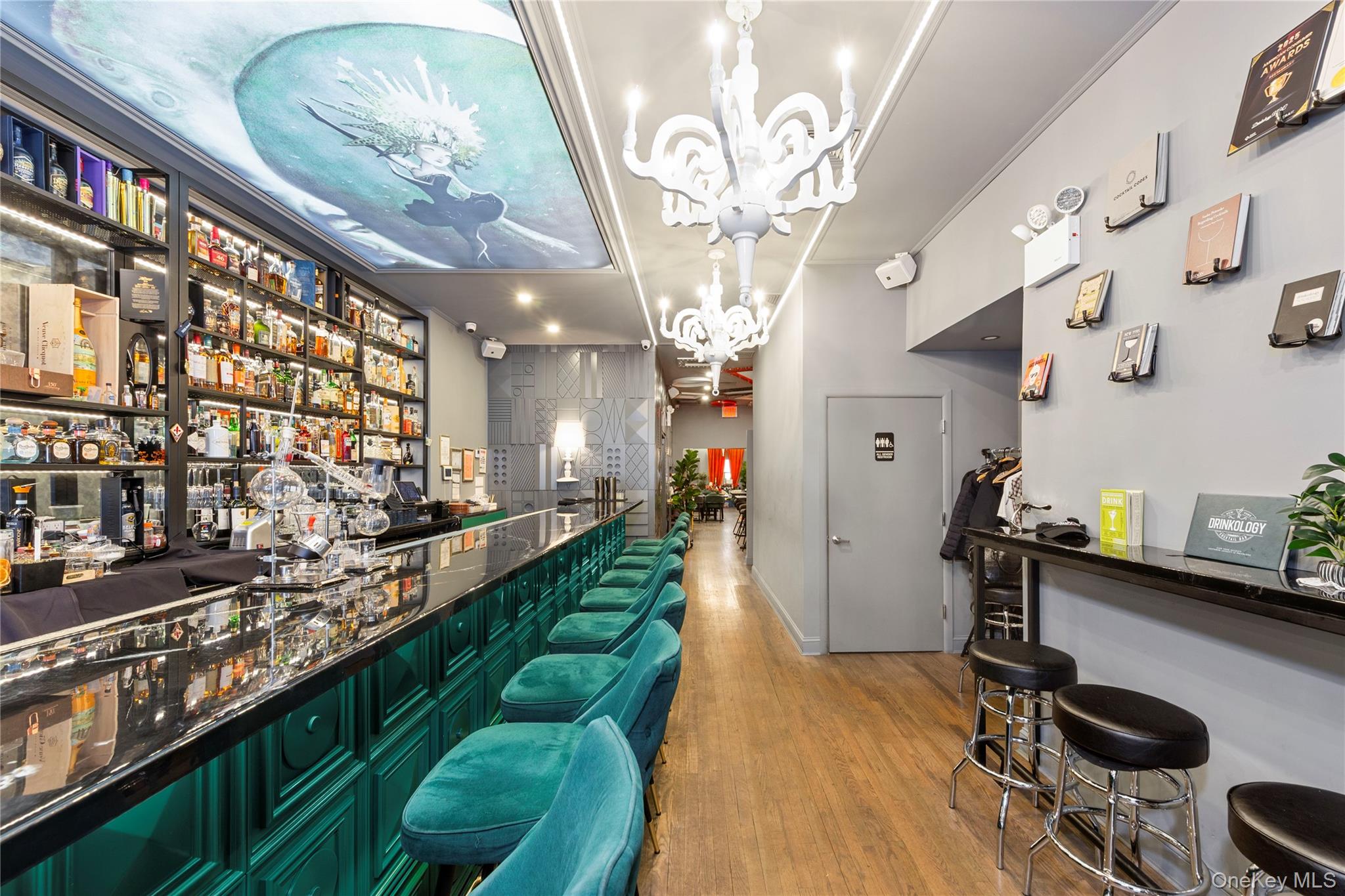 #7 photo, 4304 34th Avenue, كوينز Astoria , NY 11101