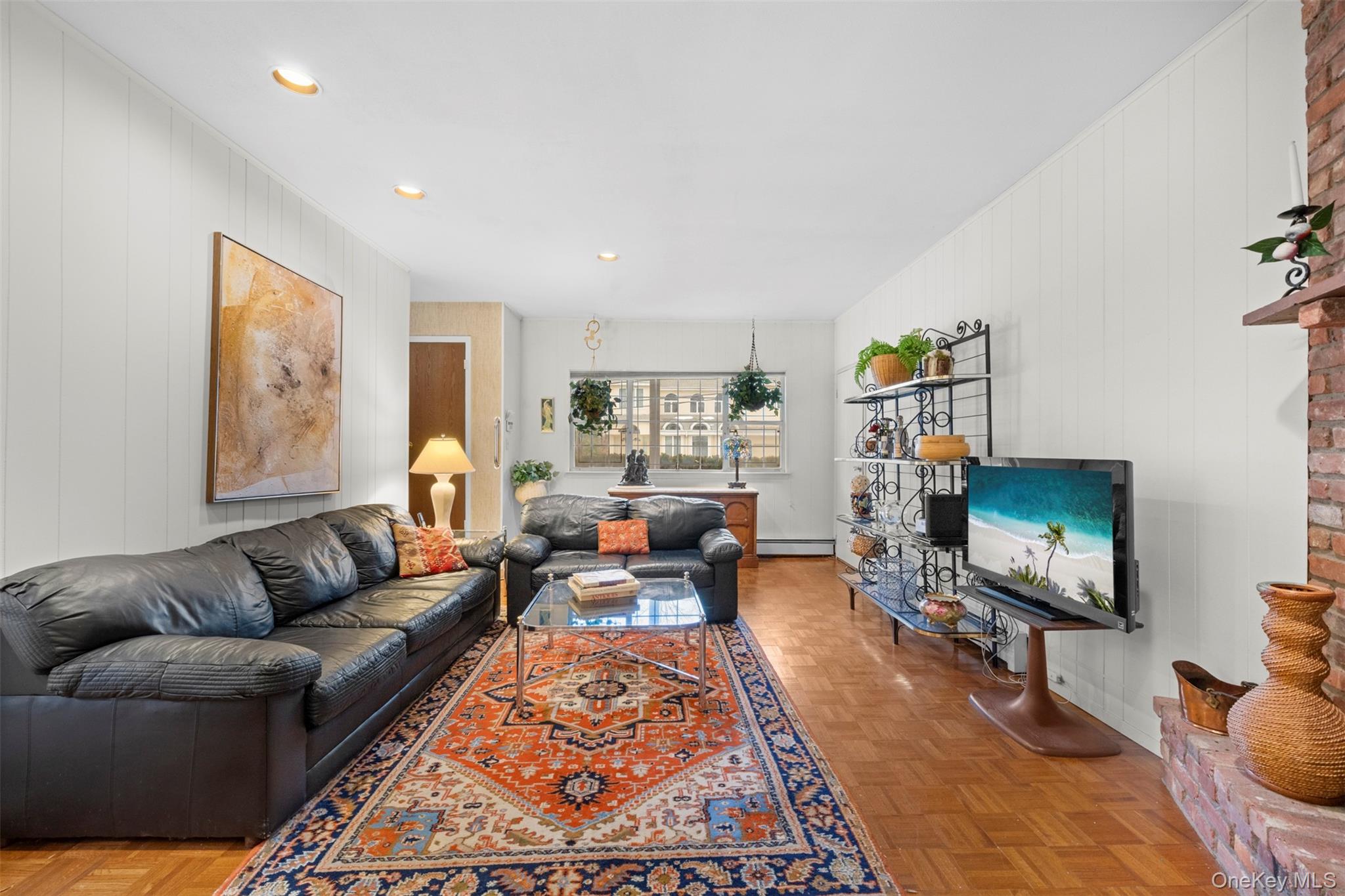 #13 photo, 36 West Terrace Road, नासाउ काउंटी Great Neck , NY 11021