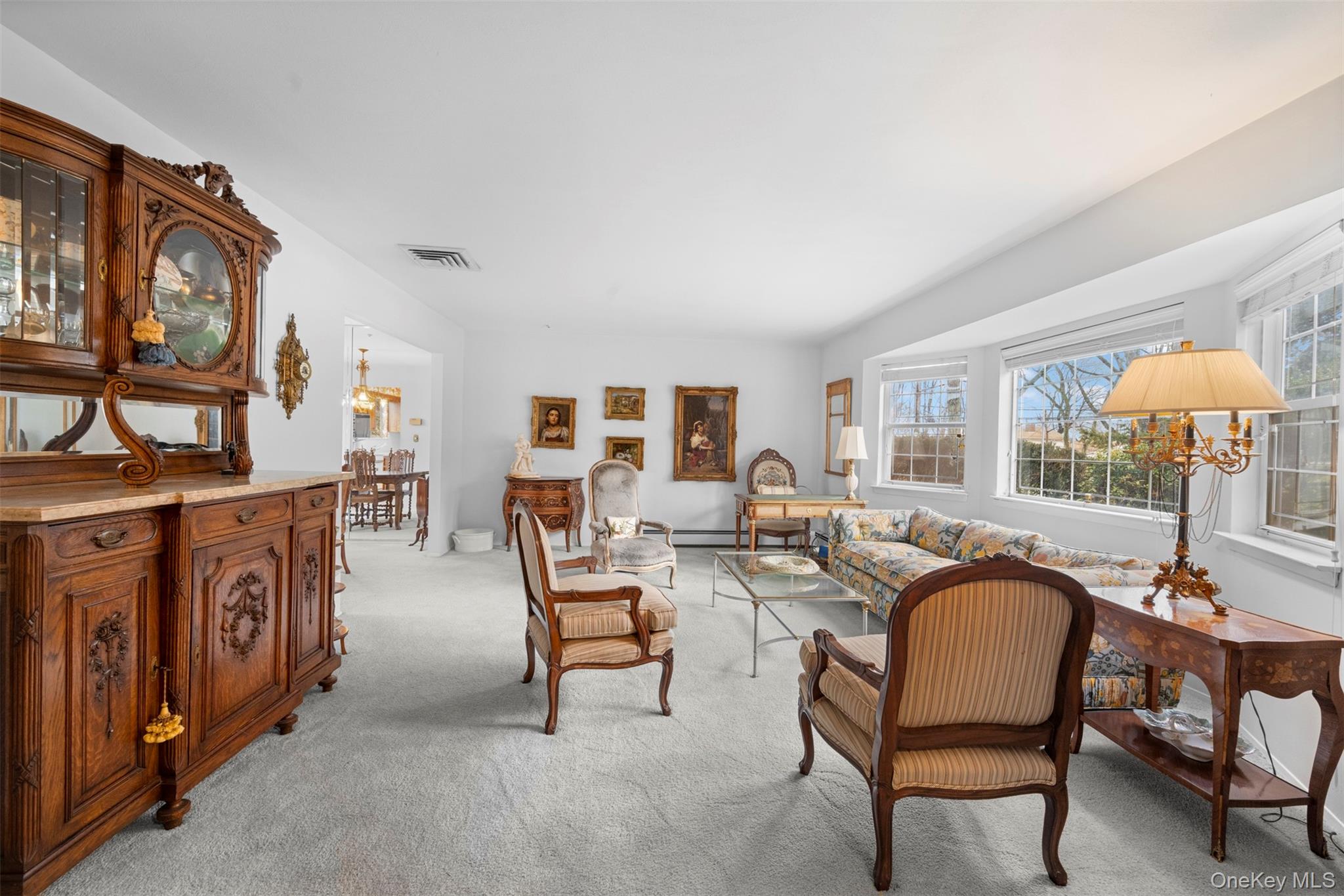 #4 photo, 36 West Terrace Road, नासाउ काउंटी Great Neck , NY 11021