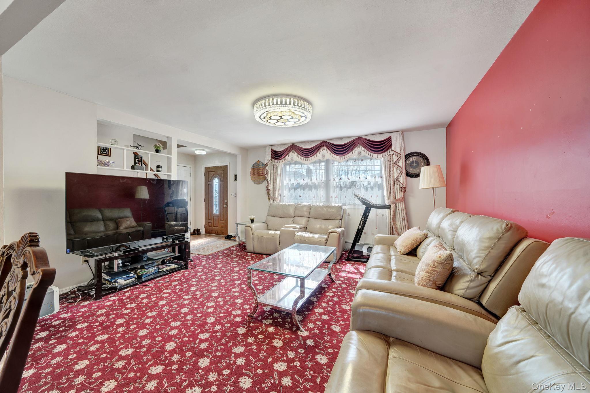 #6 photo, 54 Cypress Avenue, Bethpage , NY 11714