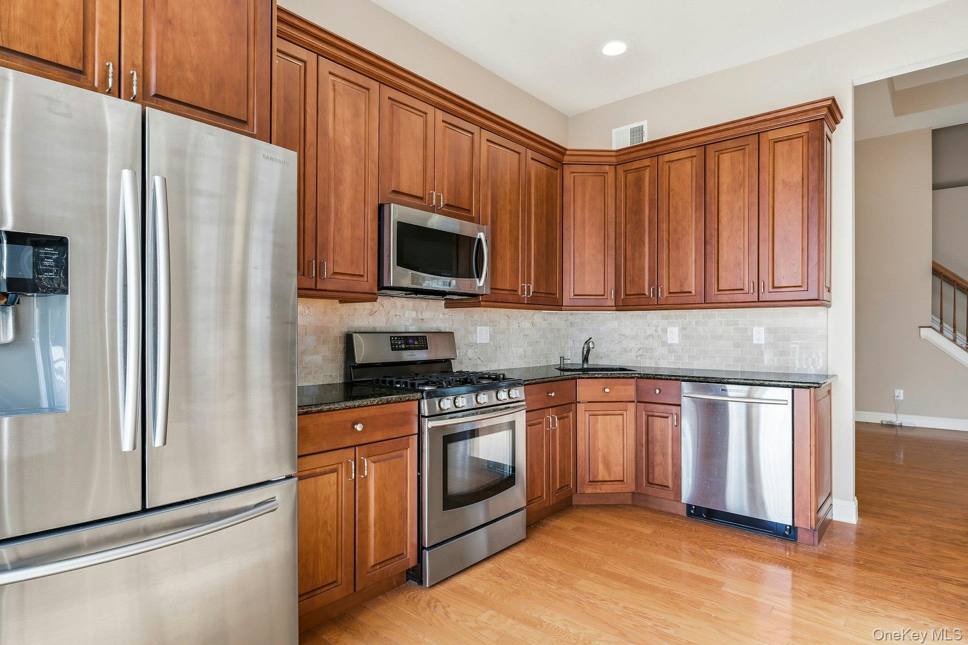 #11 photo, 83 Pacific Dunes Court, Medford , NY 11763