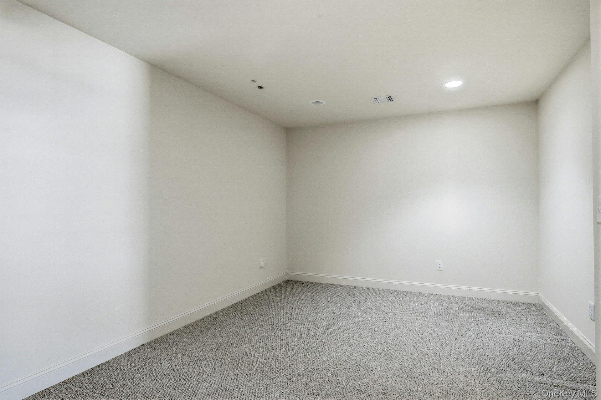 #20 photo, 83 Pacific Dunes Court, Medford , NY 11763