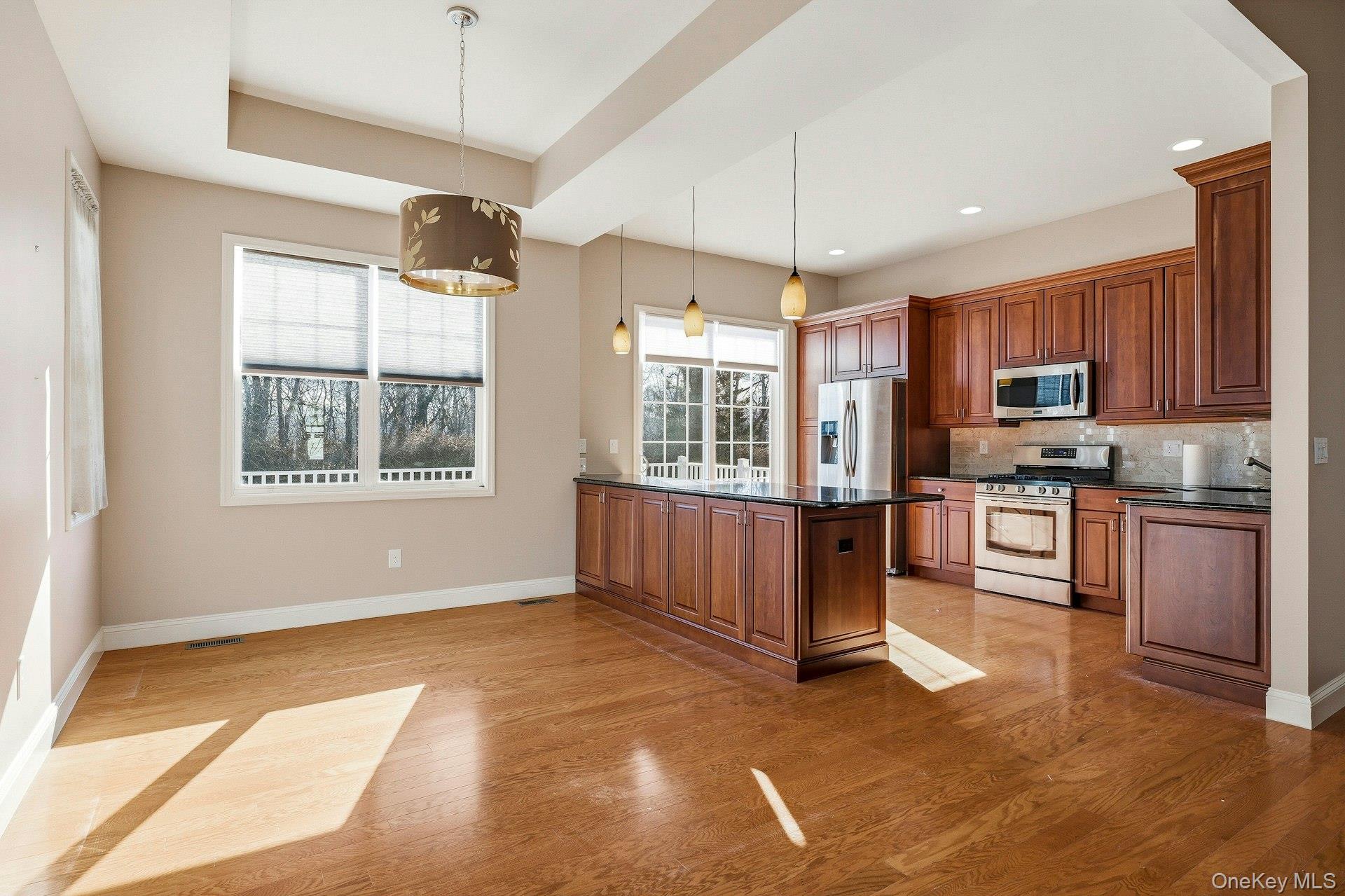 #6 photo, 83 Pacific Dunes Court, Medford , NY 11763