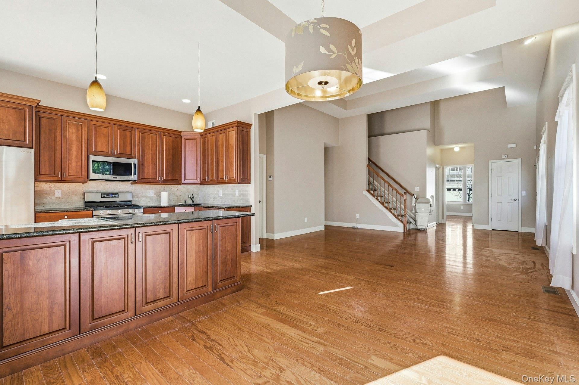 #8 photo, 83 Pacific Dunes Court, Medford , NY 11763