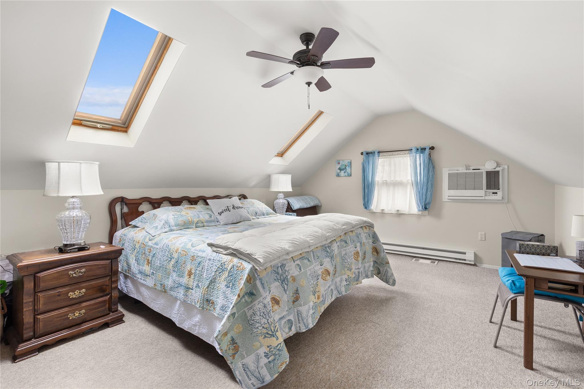 #11 photo, 89 Cotter Street, سوفولك West Islip , NY 11795