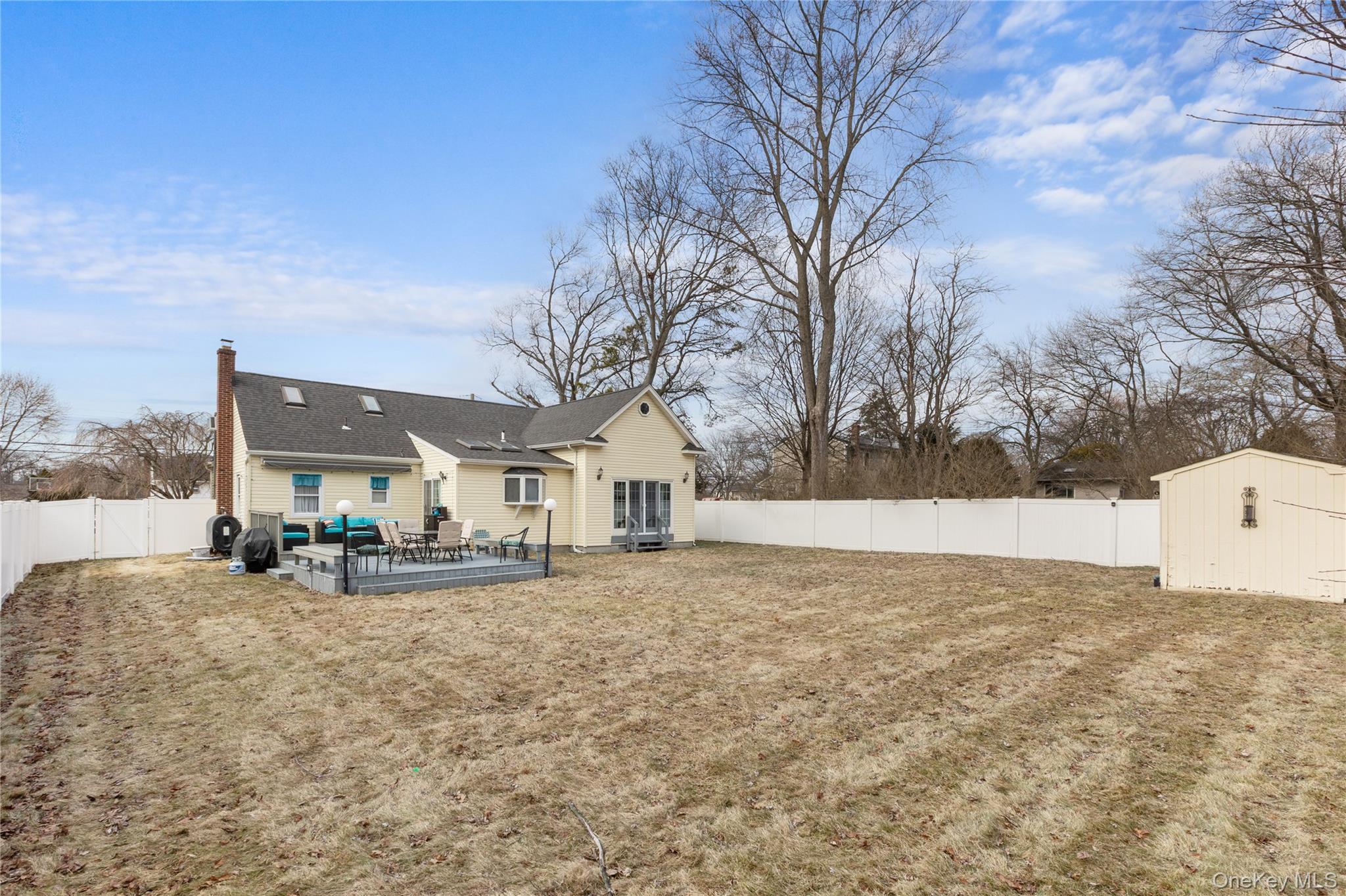 #20 photo, 89 Cotter Street, سوفولك West Islip , NY 11795