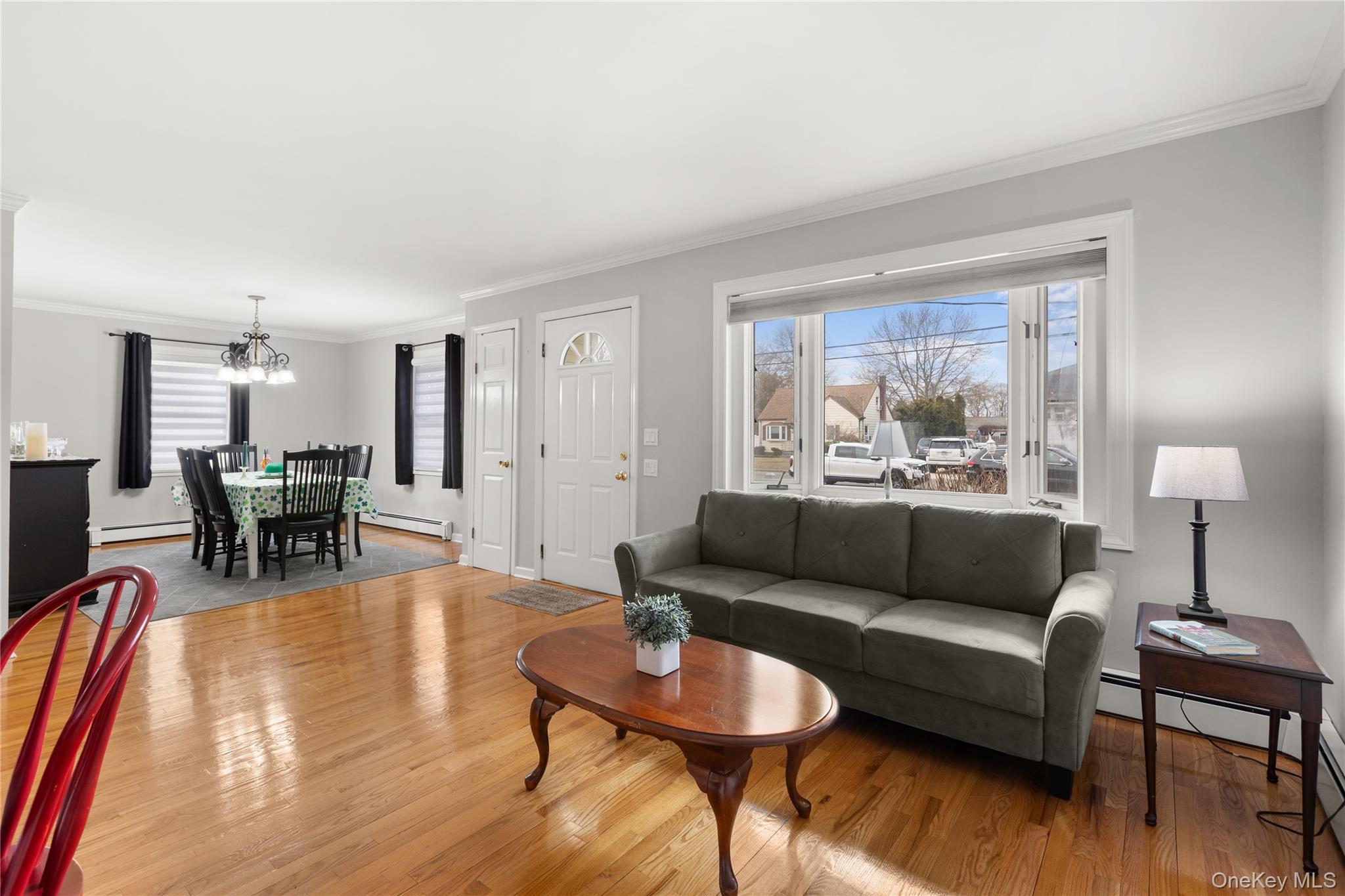 #3 photo, 89 Cotter Street, سوفولك West Islip , NY 11795