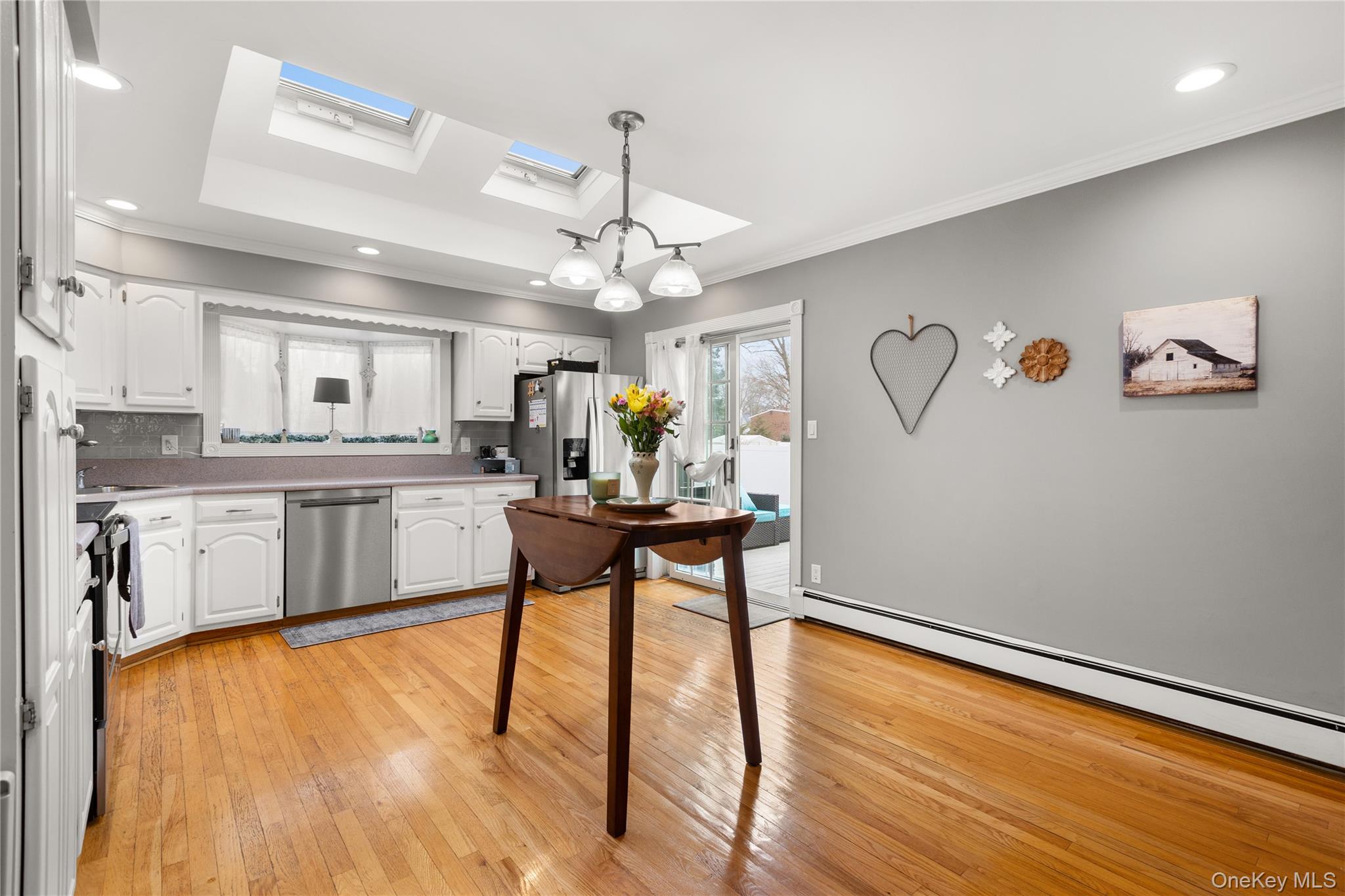 #5 photo, 89 Cotter Street, سوفولك West Islip , NY 11795