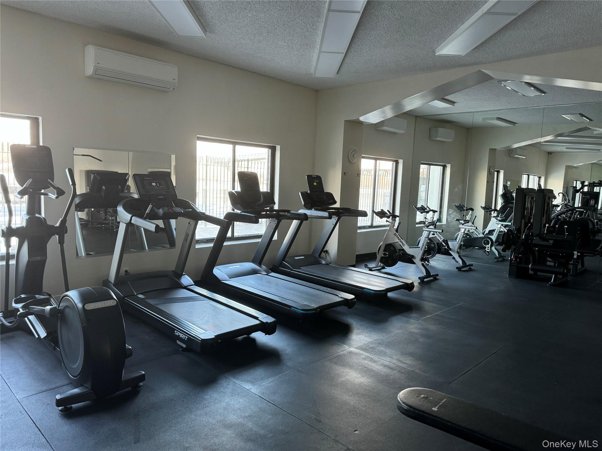 #10 photo, 25-40 Shore Boulevard, كوينز Astoria , NY 11102