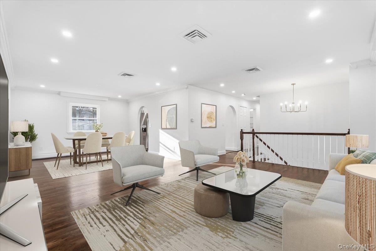 #4 photo, 21 Park Avenue, White Plains , NY 10607