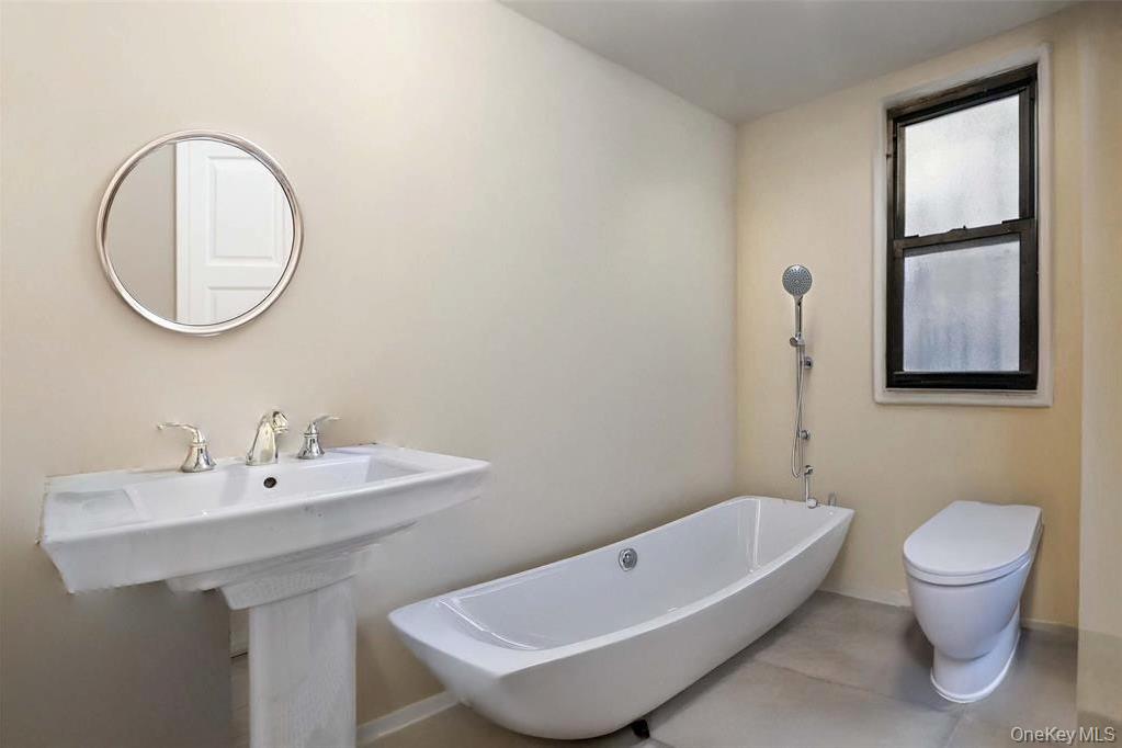 #4 photo, 4410 Cayuga Avenue, 布朗士 Bronx , NY 10471