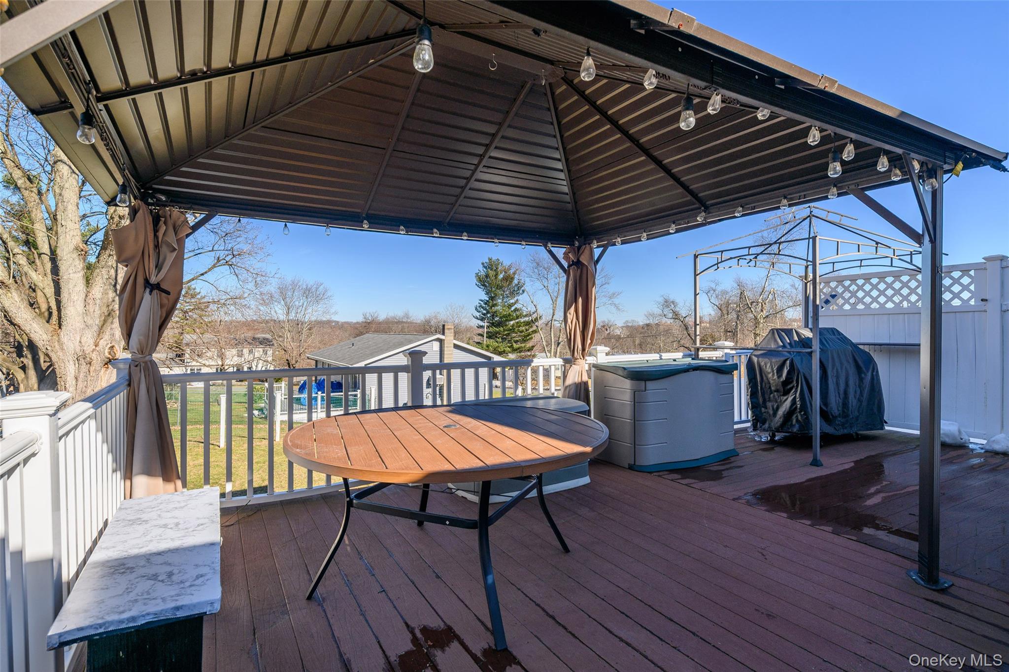 #20 photo, 7 Bittersweet Dr, Danbury, Call Listing Agent , CT 06811