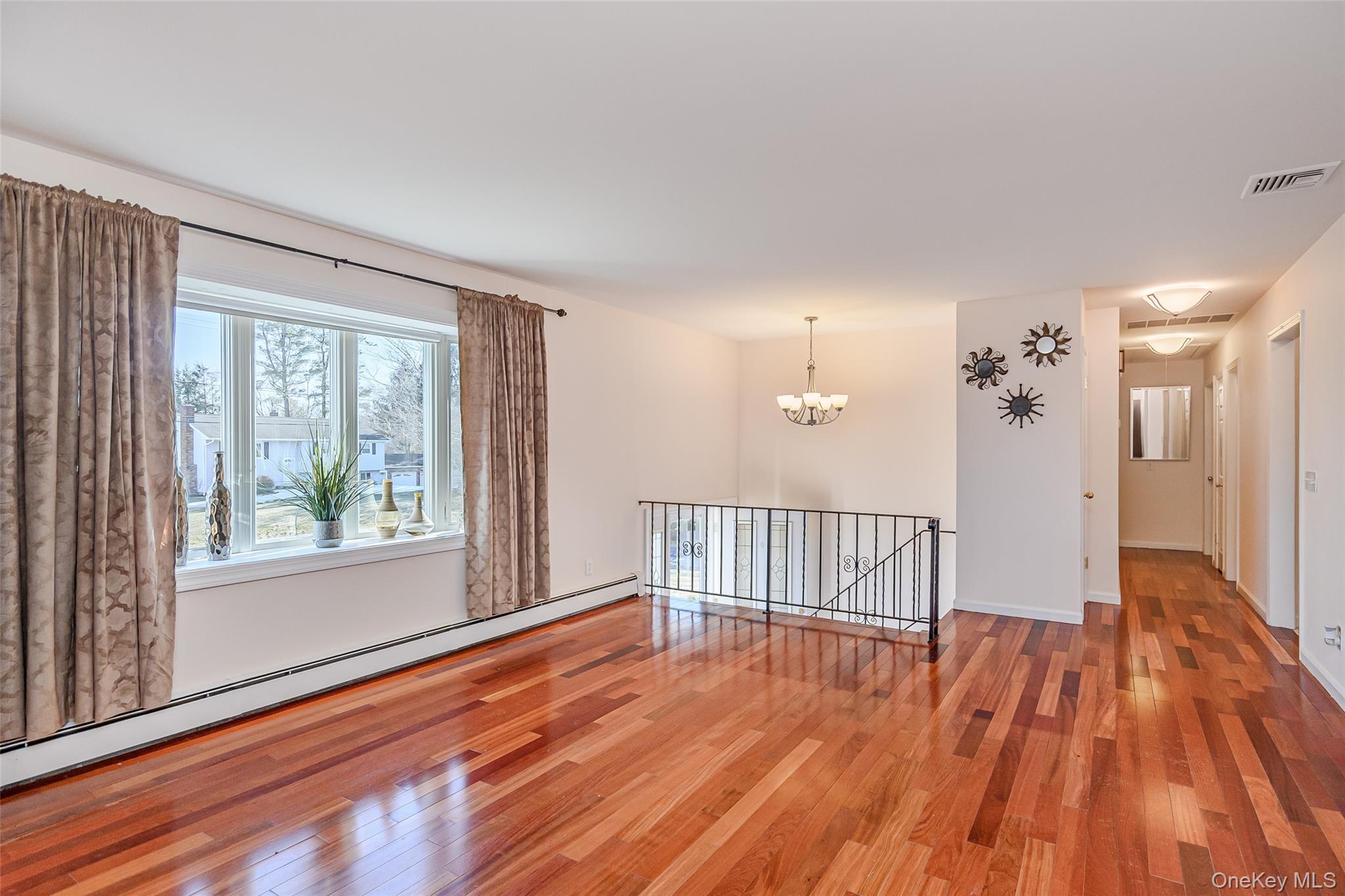 #7 photo, 7 Bittersweet Dr, Danbury, Call Listing Agent , CT 06811