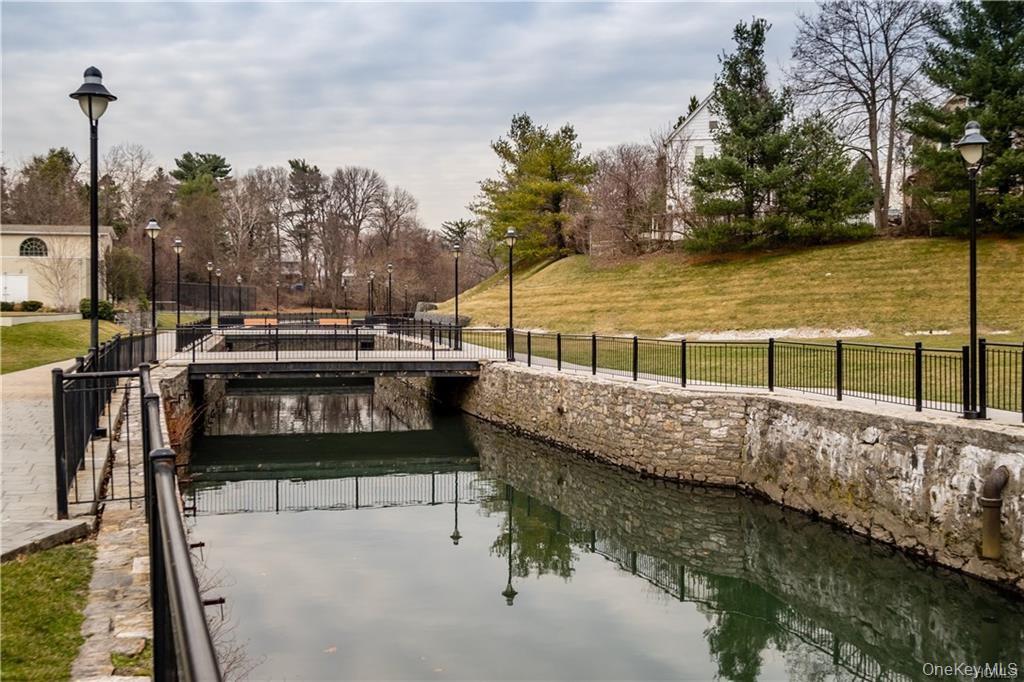 #18 photo, 107 Kensington Road, Бронкс ‖ Bronxville , NY 10708